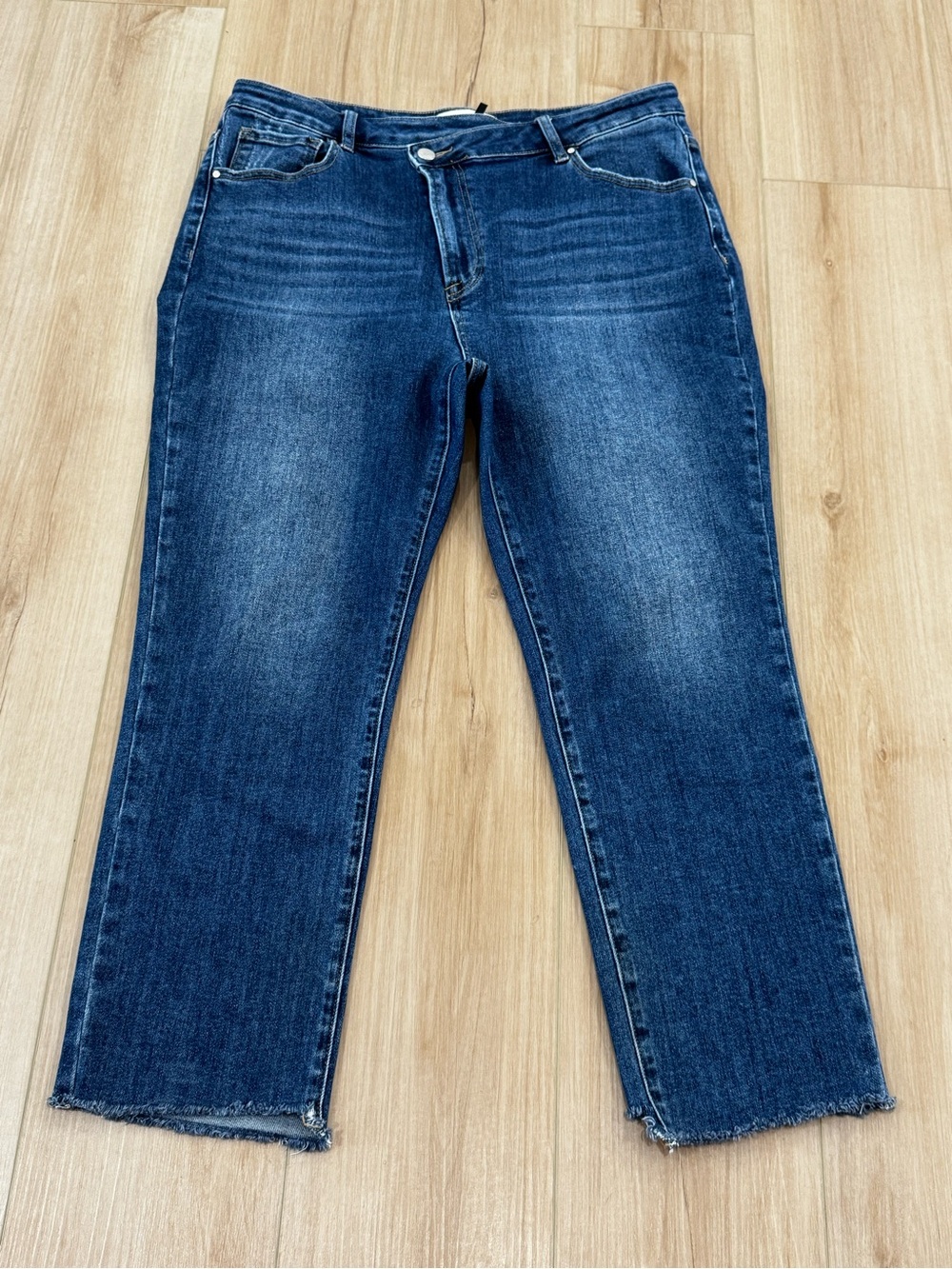Risen Asymmetrical Waist Cropped Jeans Raw Hem Medium Wash 1XL